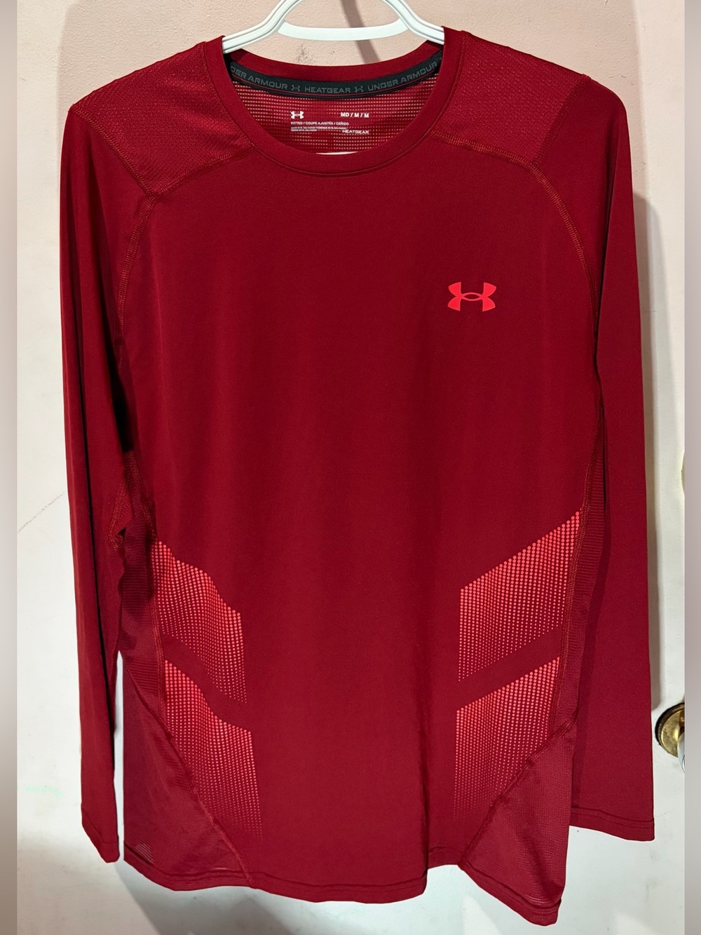 Under Armour Men’s Deep Red Long-Sleeve Performance Tee Heatgear
